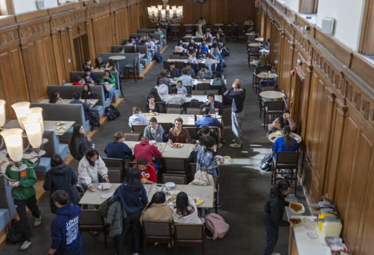 From ethnic specialties and vegan entrées to down-home Southern cooking, Marketplace provides a wide variety of exciting, authentic and allergen-friendly options. Duke’s East Campus dining hall is a popular spot for first-year students especially, along with staff and faculty. Duke Dining was ranked first in the country in college dining programs in 2016 and 2017.